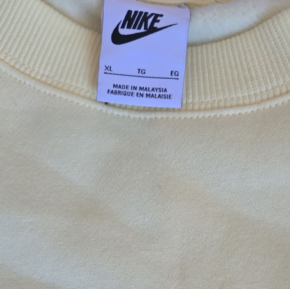 NIKE Women's Sportswear Phoenix Fleece City Edition Size XL - Picture 9 of 12